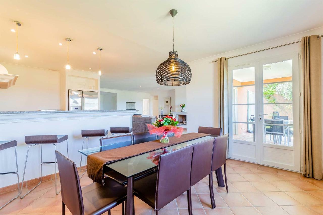 Madame Vacances Les Restanques Du Carre Beauchene Sainte-Maxime Ngoại thất bức ảnh